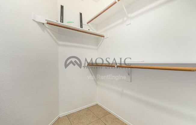 2 beds, 2 baths, 1,010 sqft, $1,600, Unit 1046