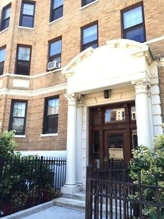 60 Queensberry St