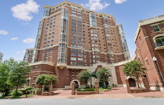 Don't miss the opportunity to live in one of Alexandria’s most desirable addresses!