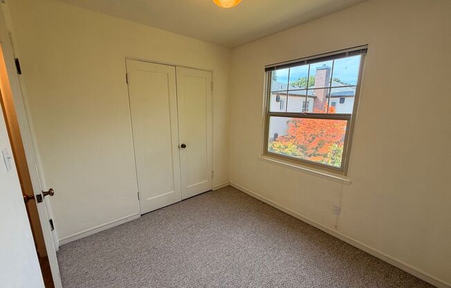 2 beds, 1 bath, 695 sqft, $1,595, Unit 711 - 3