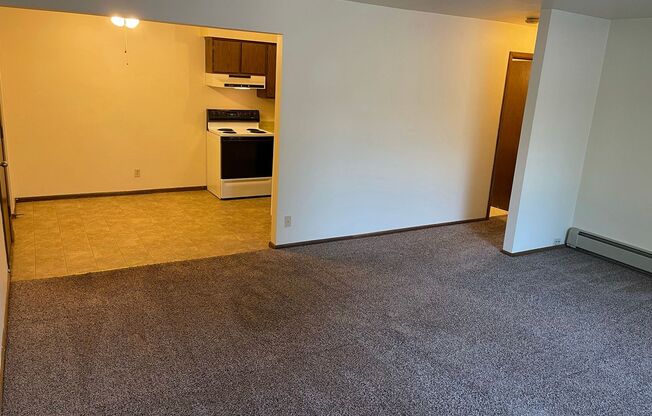 Spacious 2BR Apartment in Port Washington