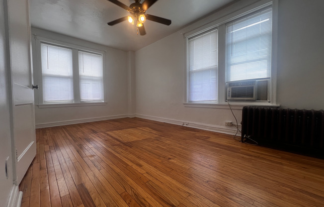 Lindell Park Apartments