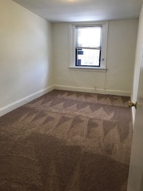 2 beds, 1 bath, 900 sqft, $1,399, Unit 46-4