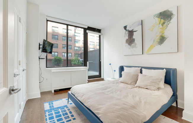 1 bed, 1 bath, 670 sqft, $6,000, Unit 8C