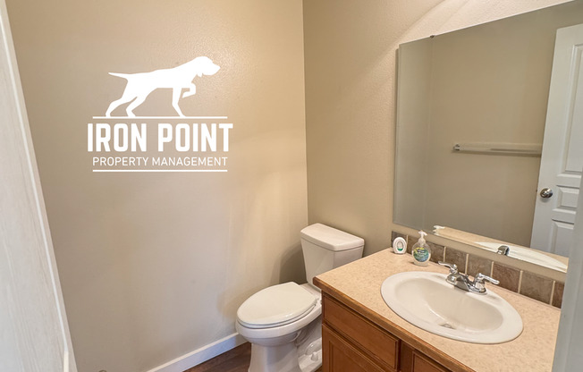 5bed/3bath home w/community pool, fenced yard, covered patio, & a fire place