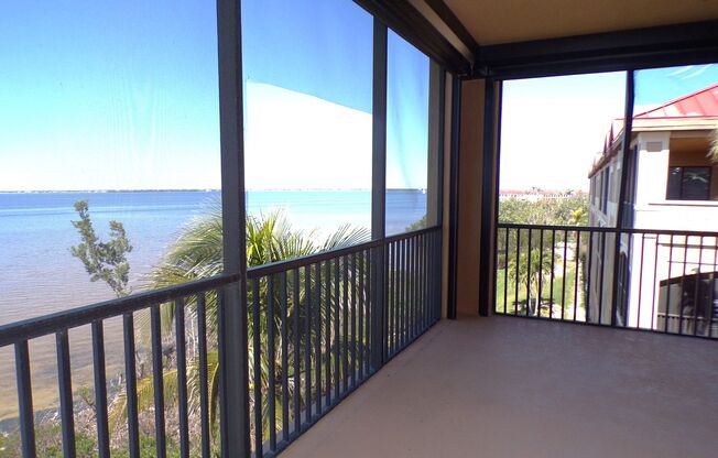 4th Floor AMAZING harbor waterfront views 3/3, private elevator with covered parking