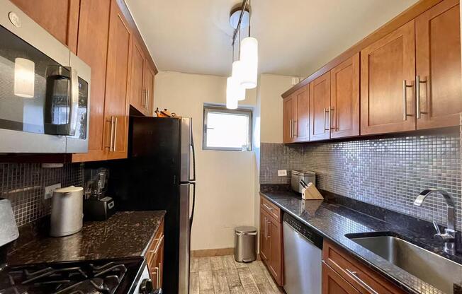1 bed, 1 bath, 765 sqft, $5,780, Unit 8I