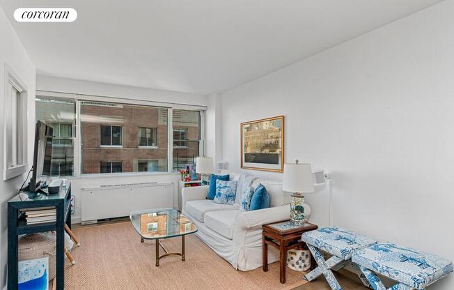 2 beds, 1 bath, 1,002 sqft, $6,500, Unit 12F