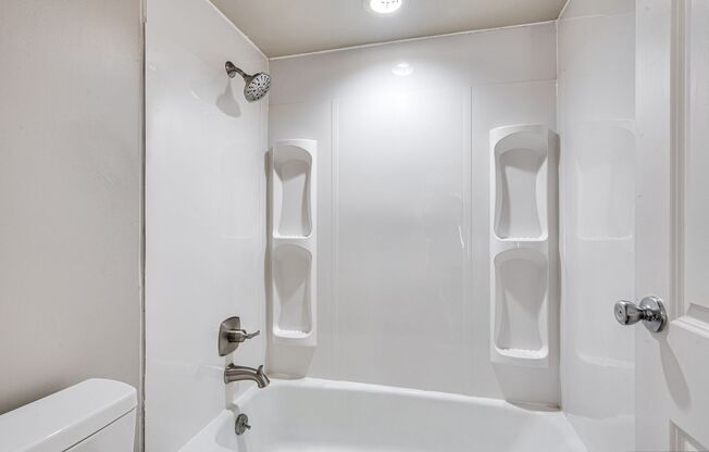 2 beds, 1.5 baths, 950 sqft, $1,399, Unit 9002 - 103