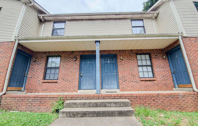1561 E Knollwood Circle