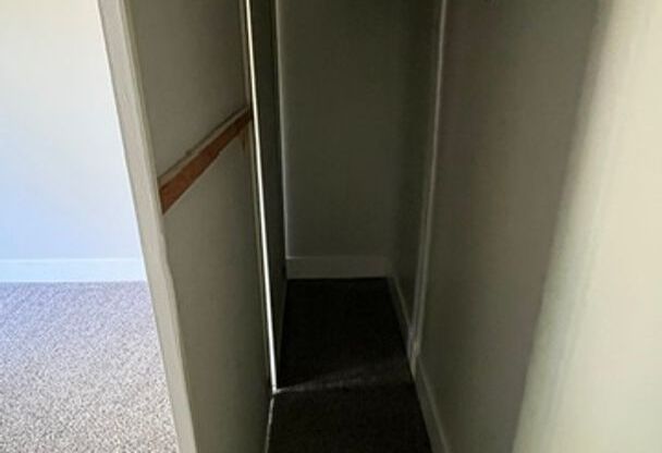 2 beds, 1 bath, 980 sqft, $1,545, Unit 351