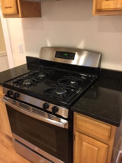 4 beds, 1 bath, 1,300 sqft, $3,750, Unit 2