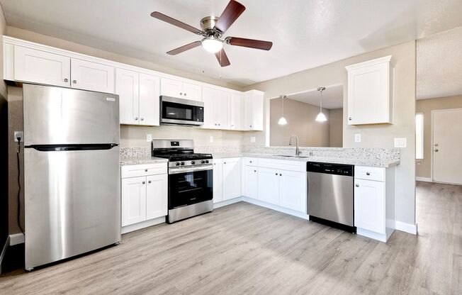 Rancho Del Sol Apartments!