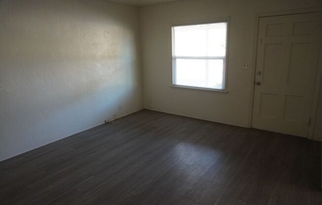 1 bed, 1 bath, 882 sqft, $1,000