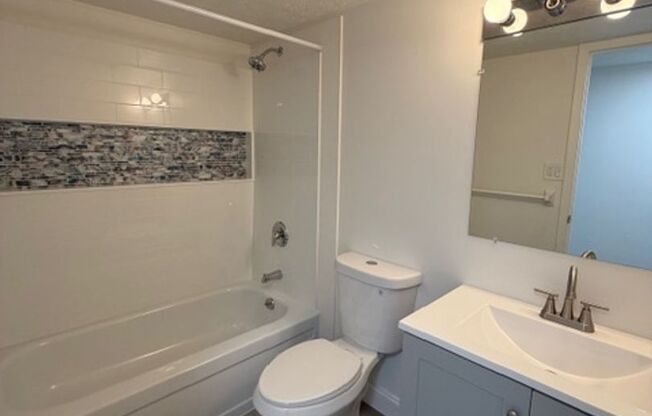 2 beds, 2 baths, 1,075 sqft, $1,500, Unit 706