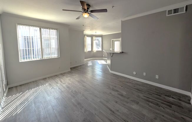 2 Bedroom Condo Unit in the Solana Condominium Homes Community Near E Baseline Rd and Higley Rd!