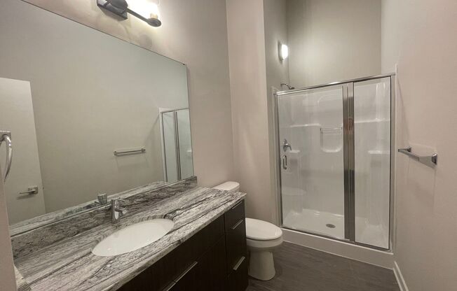 1 bed, 1 bath, 826 sqft, $1,475, Unit Cream City Lofts-311