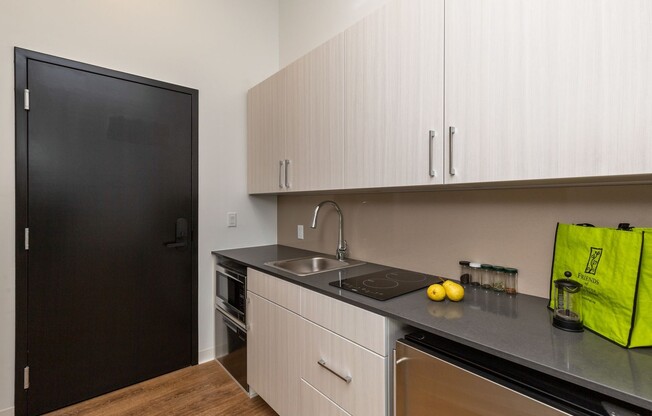 Studio, 1 bath, 266 sqft, $1,130, Unit #202