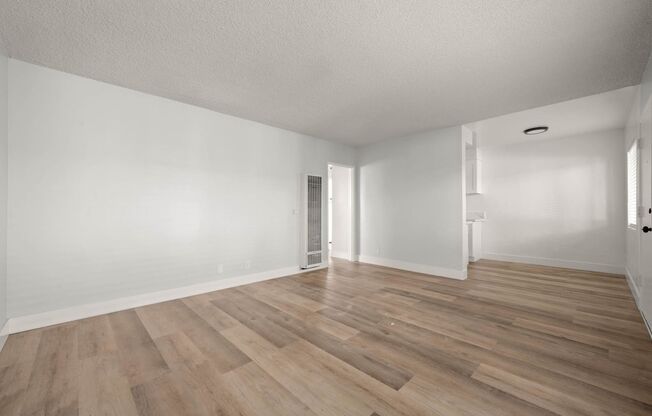 1 bed, 1 bath, $2,195, Unit 05