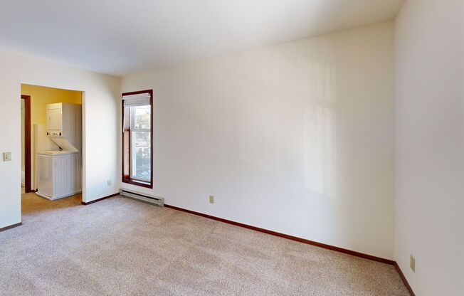 2 beds, 1 bath, 965 sqft, $1,675, Unit 7740CG