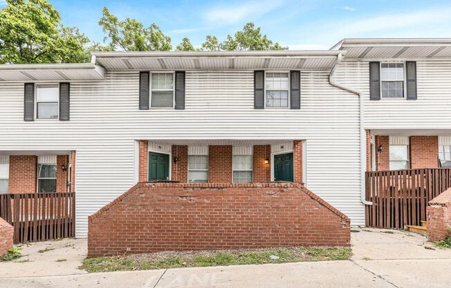 3 Bed 2 bath Townhome