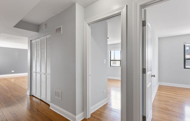 2 beds, 2 baths, 664 sqft, $2,300, Unit 401