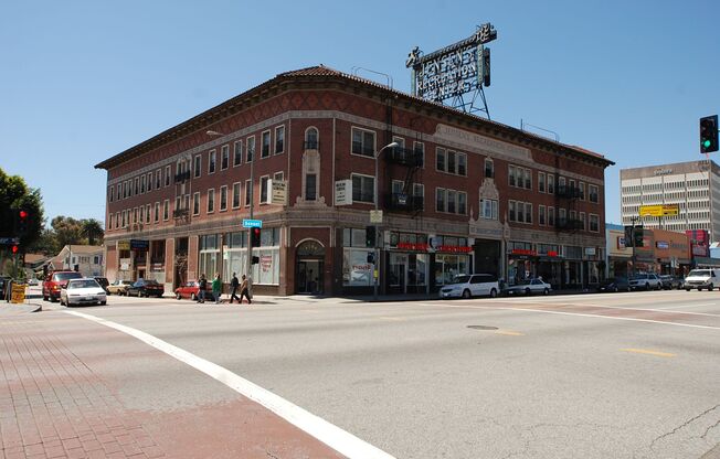 Jensen's Recreation Center Apts...Gorgeous Apartments...This You've Gotta See to Believe!!!