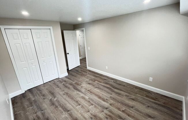 2 beds, 1 bath, 680 sqft, $2,500, Unit 25-25