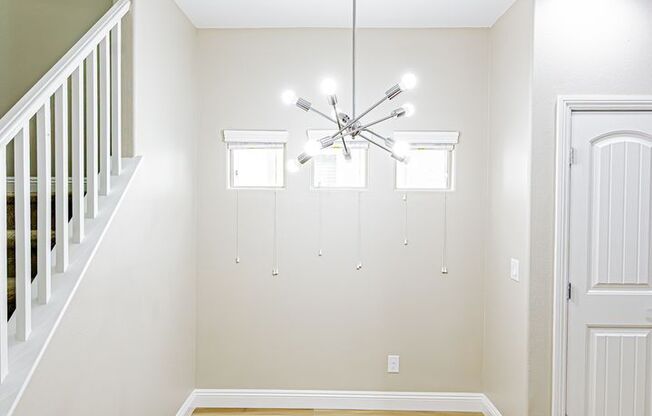 3 beds, 3 baths, $2,200