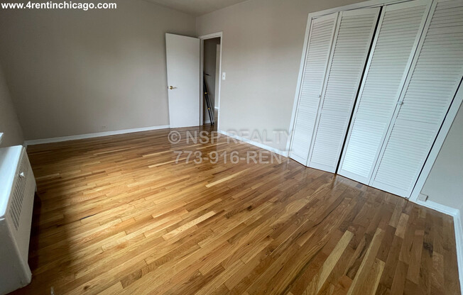 1360 W Touhy Ave