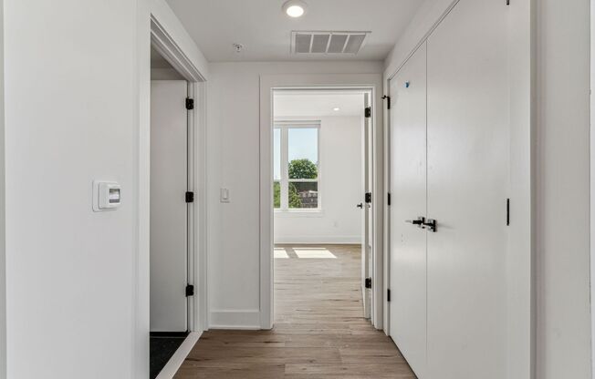 1 bed, 1 bath, 625 sqft, $1,425, Unit 201