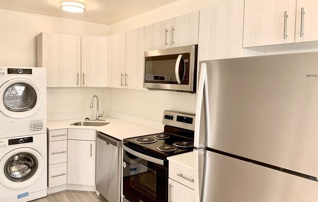 2 beds, 1 bath, 840 sqft, $1,350, Unit Apt 100-A