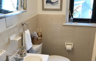 1 bed, 1 bath, 400 sqft, $2,500, Unit 304