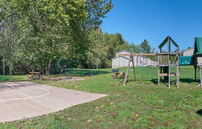 3 beds, 2.5 baths, 1,440 sqft, $1,535, Unit 12GER4