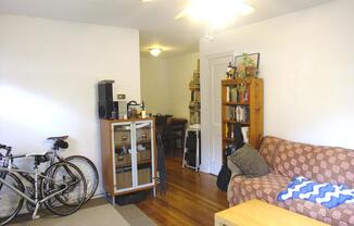 8404 Greenwood Avenue D&amp;G PROPERTIES LLC