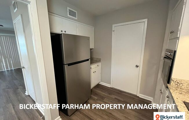 3 beds, 2 baths, $1,295