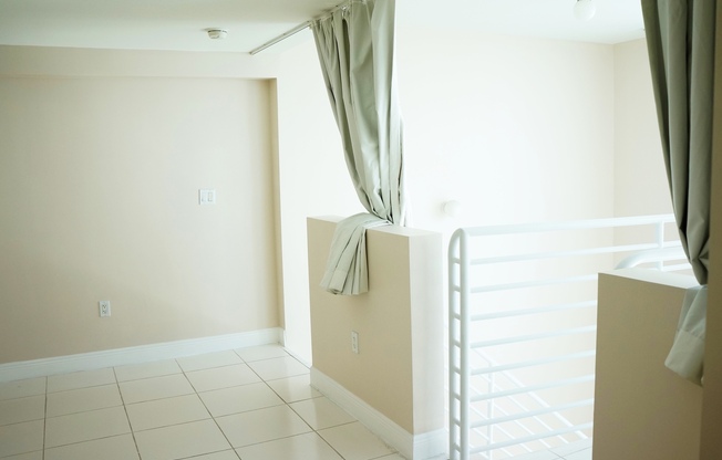 1 bed, 1.5 baths, 939 sqft, $2,800, Unit Unit 517