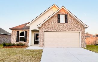 3 Bedroom Home in Sugar Ridge Subdivision - Youngsville, La