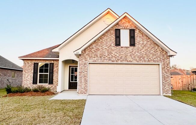 3 Bedroom Home in Sugar Ridge Subdivision - Youngsville, La