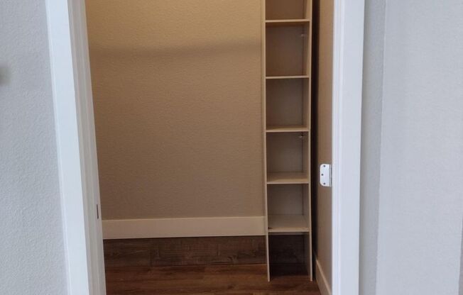 25th Street - Element Six LLC - 0240