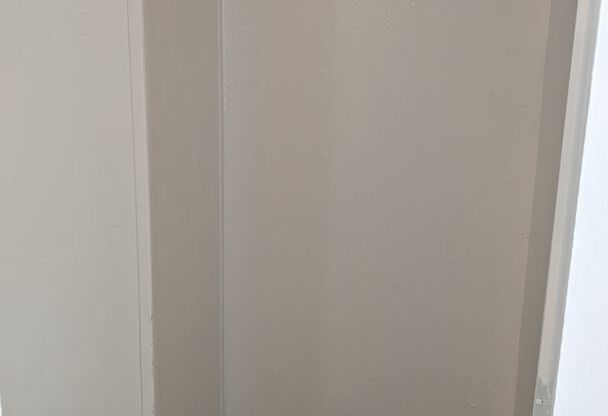 3 beds, 2 baths, 850 sqft, $1,295, Unit #3