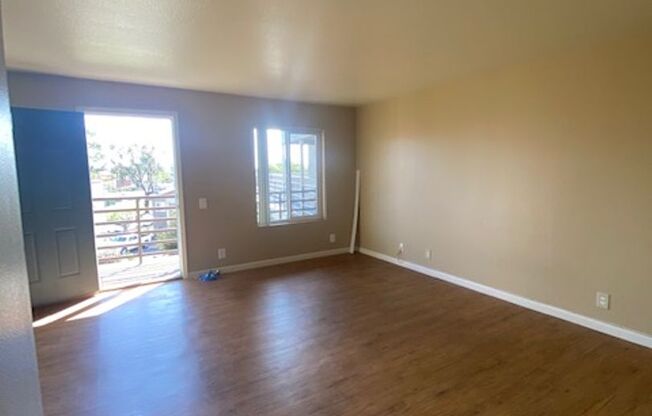 2 beds, 2 baths, 920 sqft, $2,700, Unit 2240-15