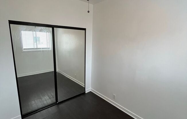 1 bed, 1 bath, $1,600, Unit 208