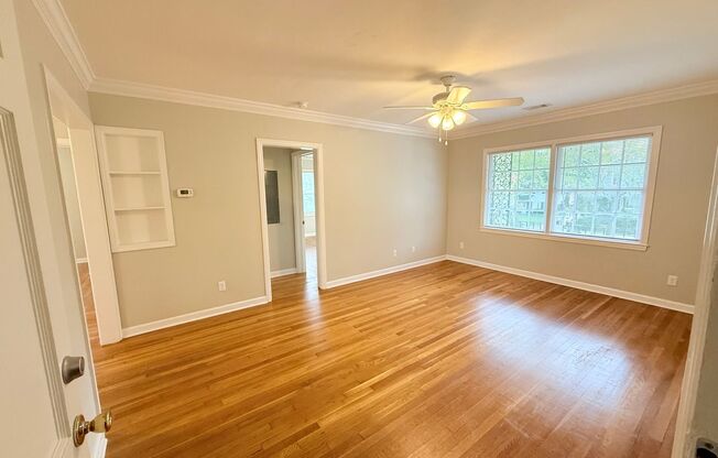 Charming Upstairs Ardsley Park Apartment!
