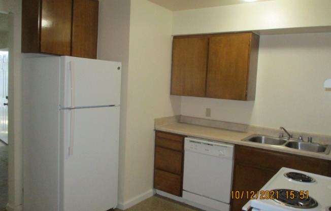 204 W DAKOTA