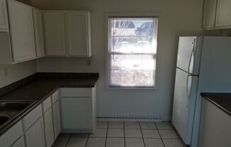 3 beds, 2 baths, $1,700