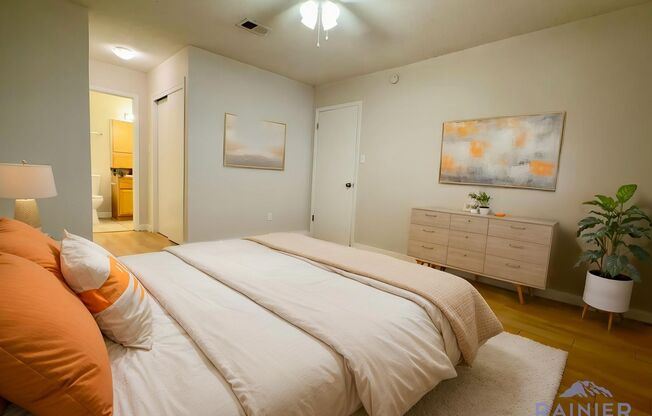 1 bed, 1 bath, 720 sqft, $1,229, Unit BOU-211