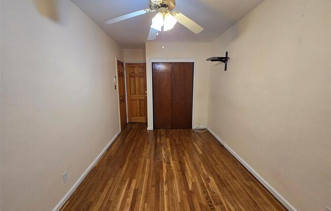 589 E 83 ST