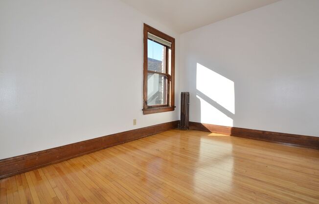 1 bed, 1 bath, 410 sqft, $845, Unit 22 - 30