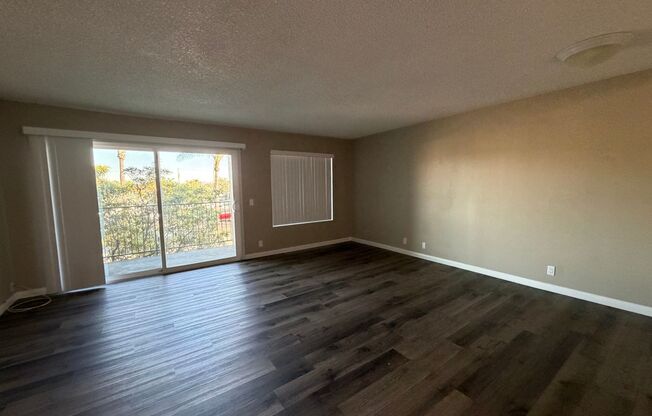 2 beds, 1 bath, 980 sqft, $2,500, Unit 014